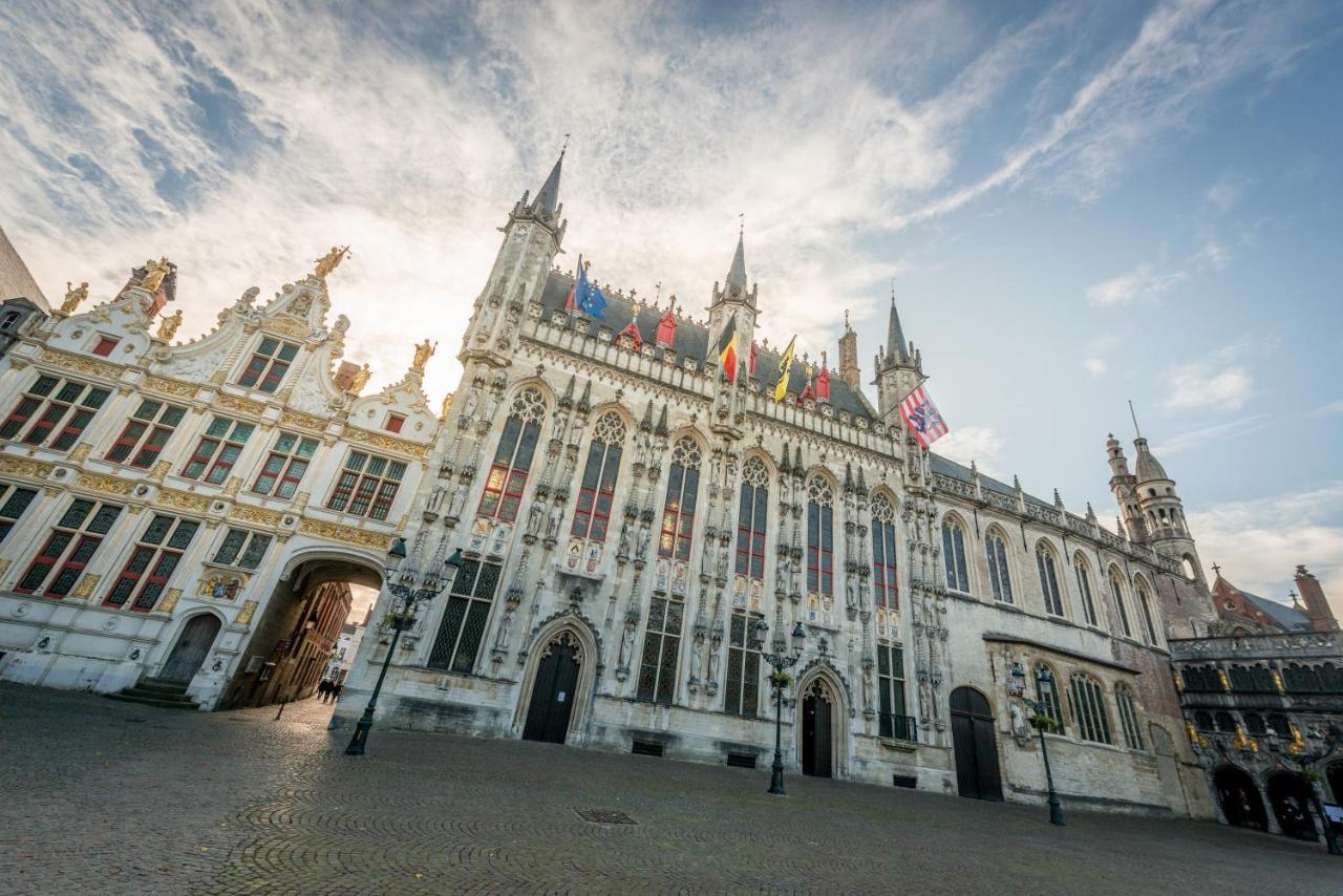 Zakske13 - Design Boutique B&B In Bruges City Centre (Adults Only) エクステリア 写真 The City Hall of Bruges