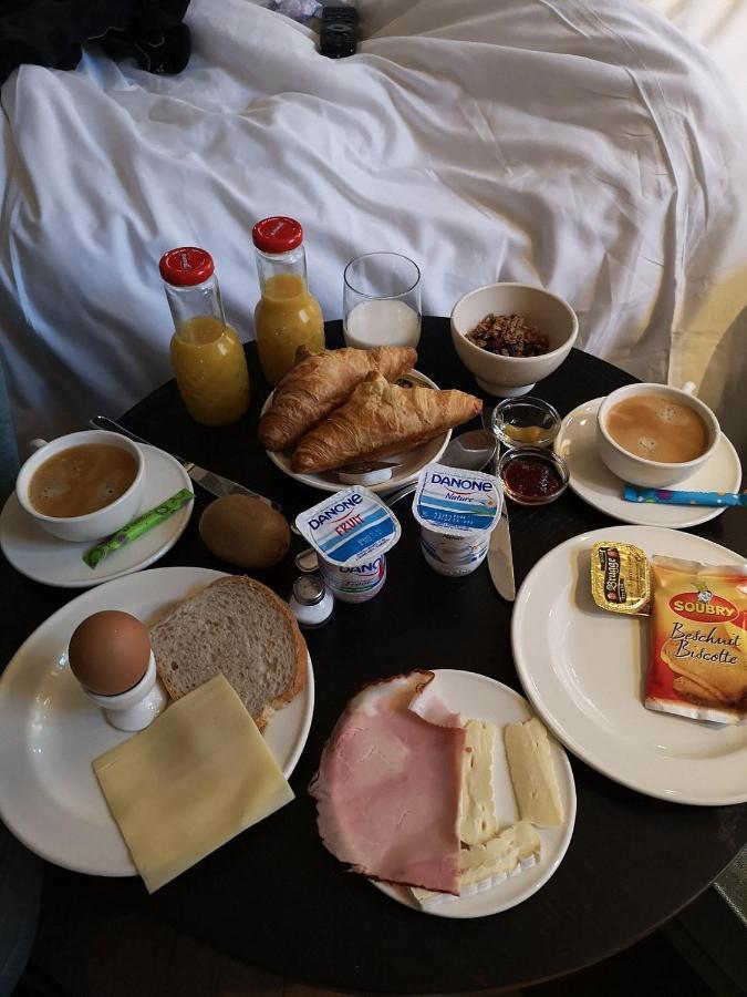 Zakske13 - Design Boutique B&B In Bruges City Centre (Adults Only) エクステリア 写真 A continental breakfast